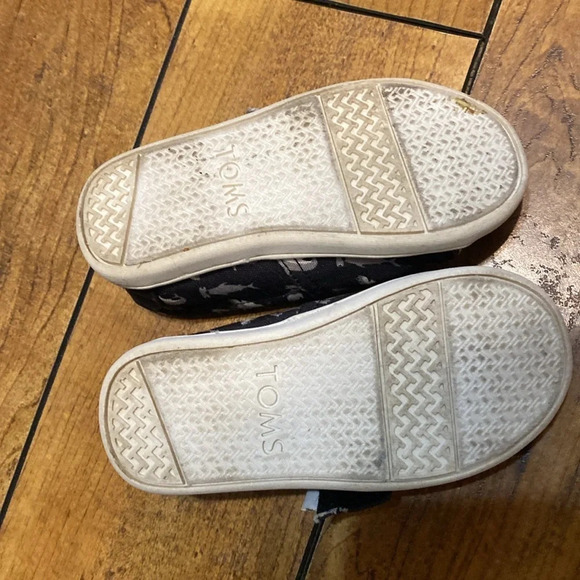 Tom’s toddler shoes - Picture 6 of 7